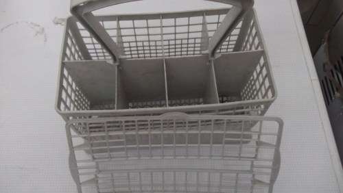 DISHWASHER CUTLERY BASKET
